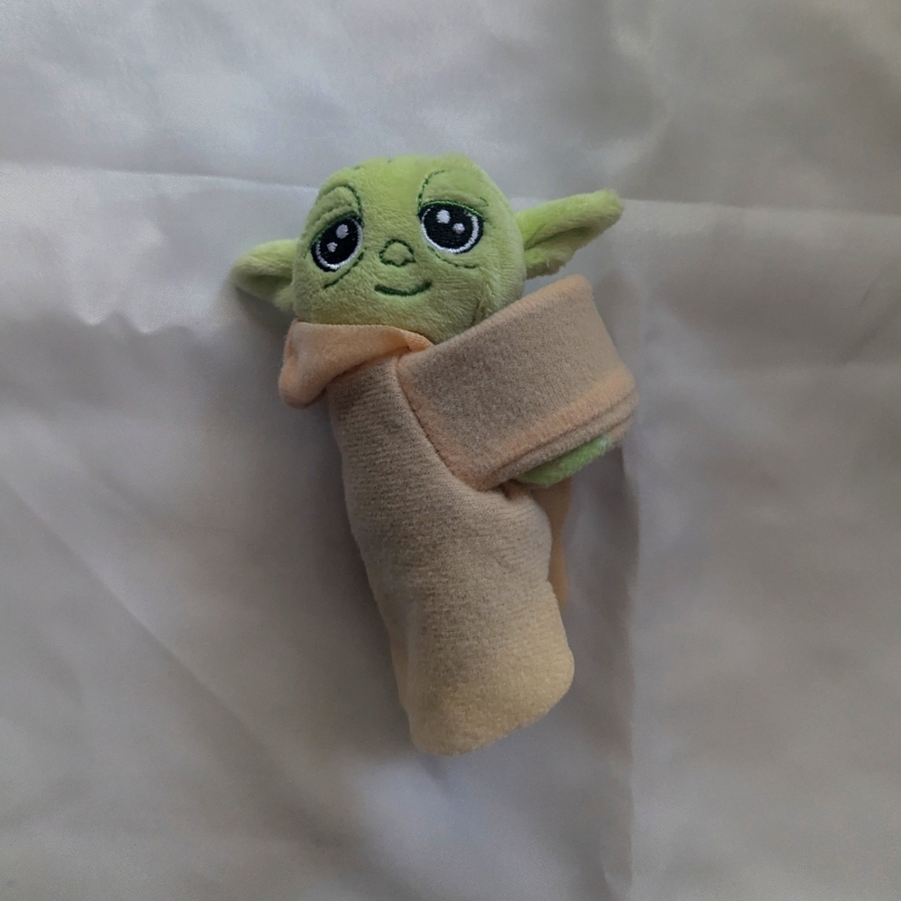 Star Wars Cutie Cuff slap bracelet Yoda